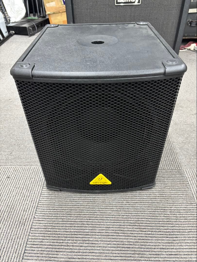 DG　behringer B1200D PRO