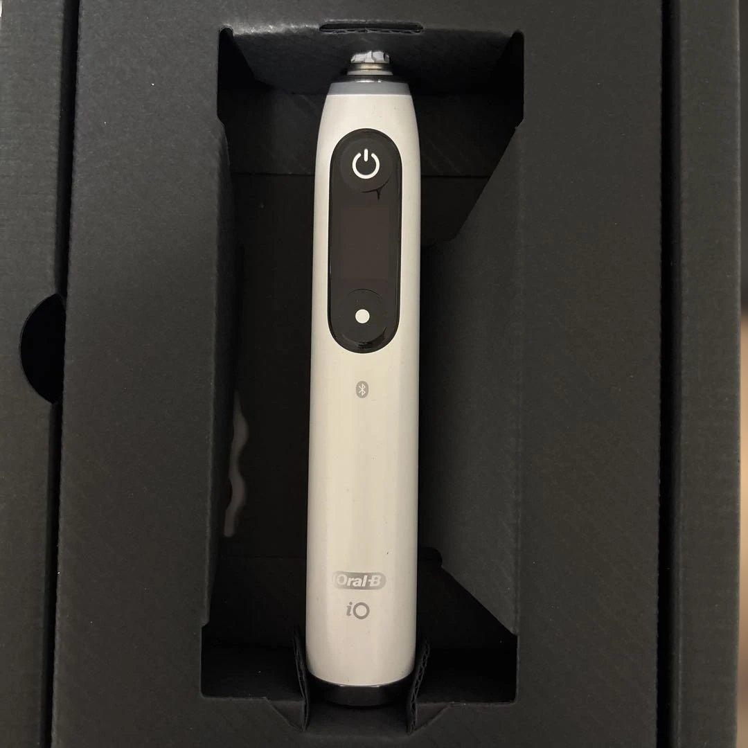 電動歯ブラシ　Oral-B iOシリーズ9 ホワイト 本体