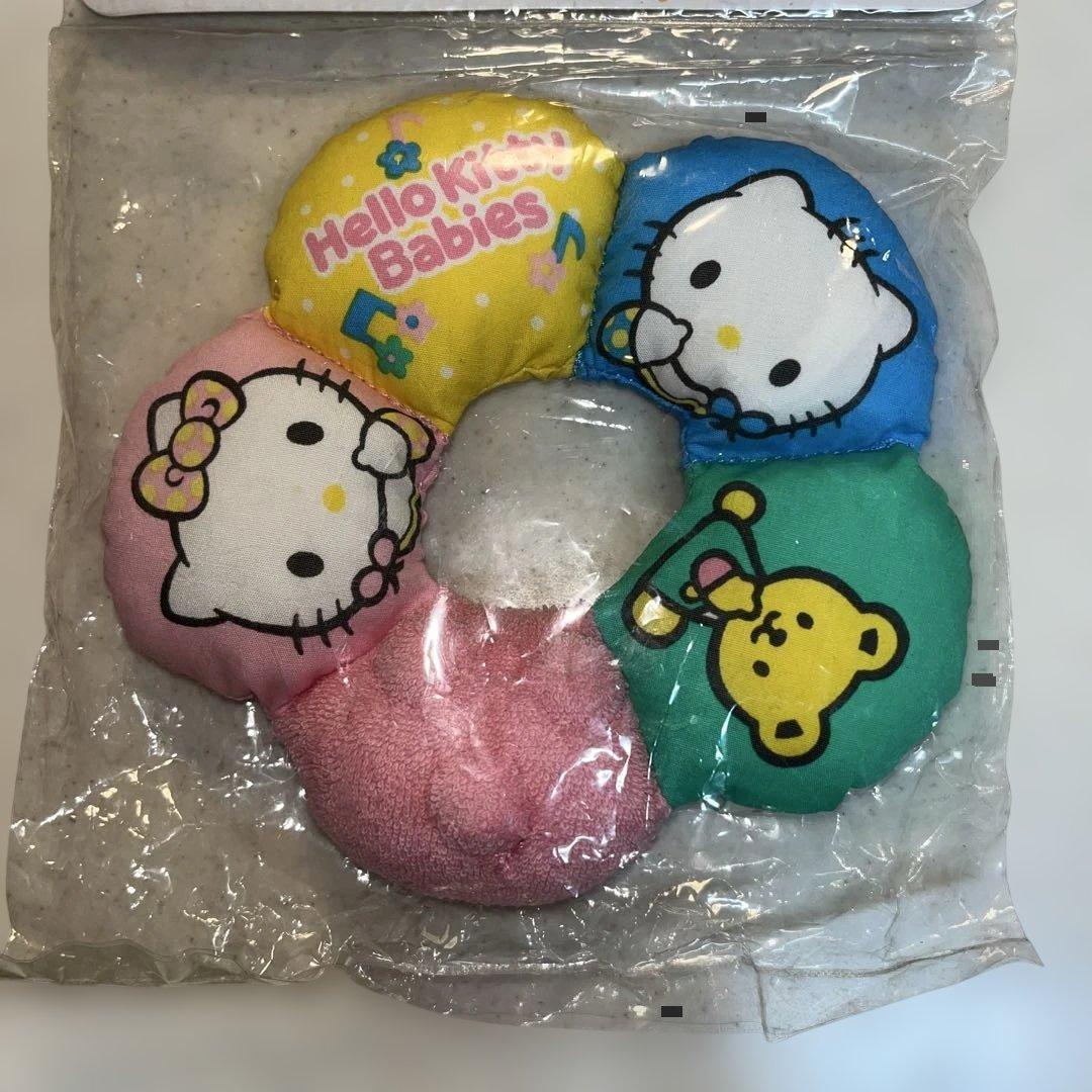 値下げ新品未使用❤️激レア❤️コンビ❤️ハローキティベビーズ❤️ふあふぁよくばりフラワー