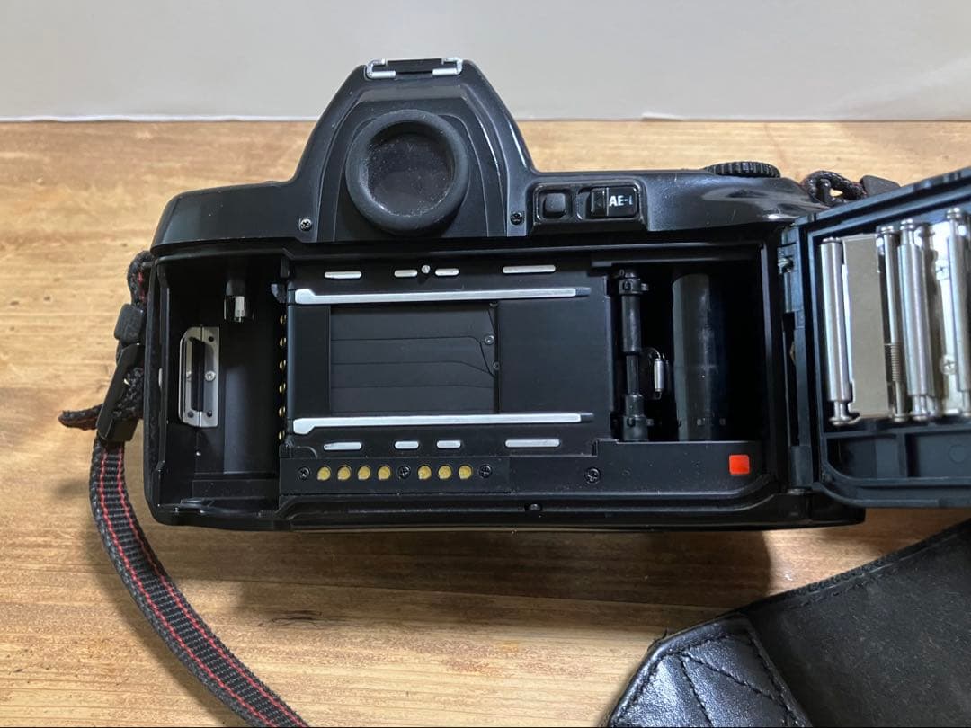 田*中様 Nikon F-801S 一眼レフカメラ レンズ3本付き　美品