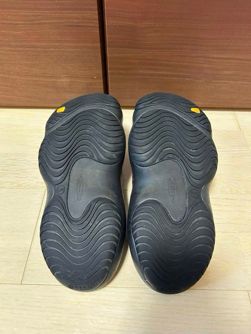 KEEN YOGUI ARTS サンダル 赤黒 ペイズリー 10