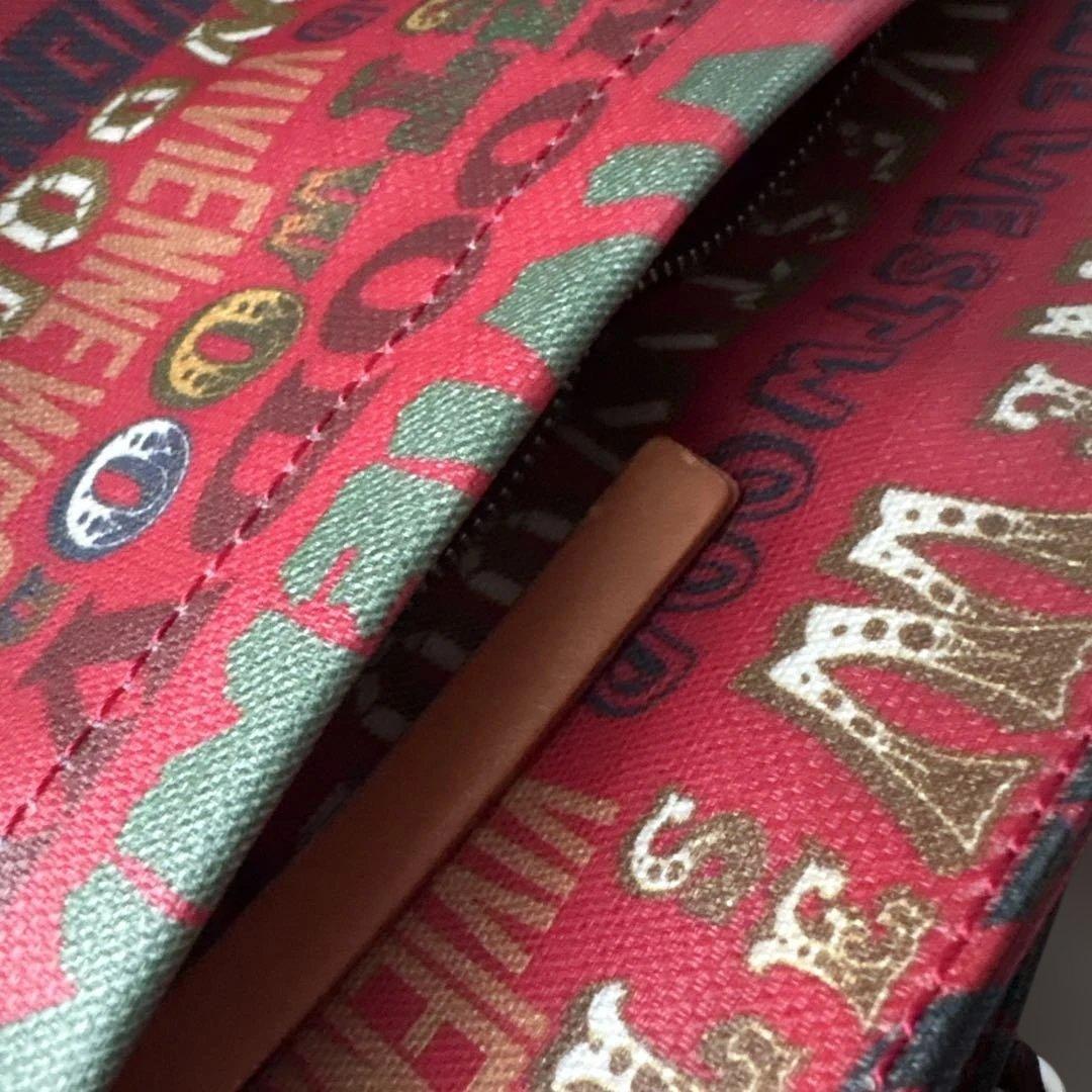 f*t様 【美品】ロゴプリントが特徴的Vivienne Westwood ショル