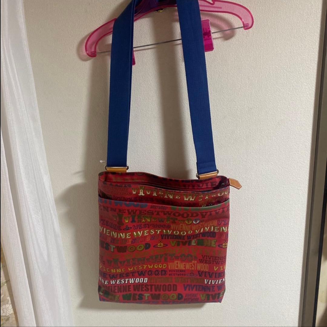 f*t様 【美品】ロゴプリントが特徴的Vivienne Westwood ショル