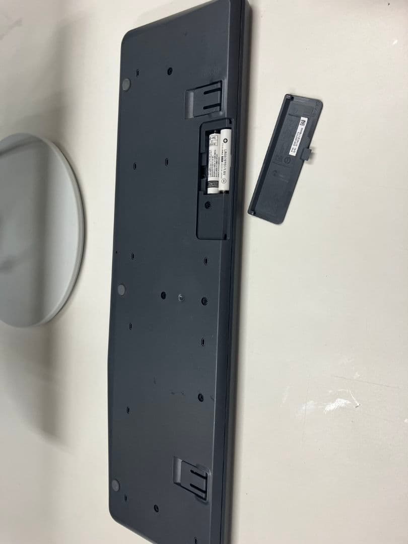 長崎発　デスクトップパソコン　22インチ　LCD-EA223WM-W3（白）中古