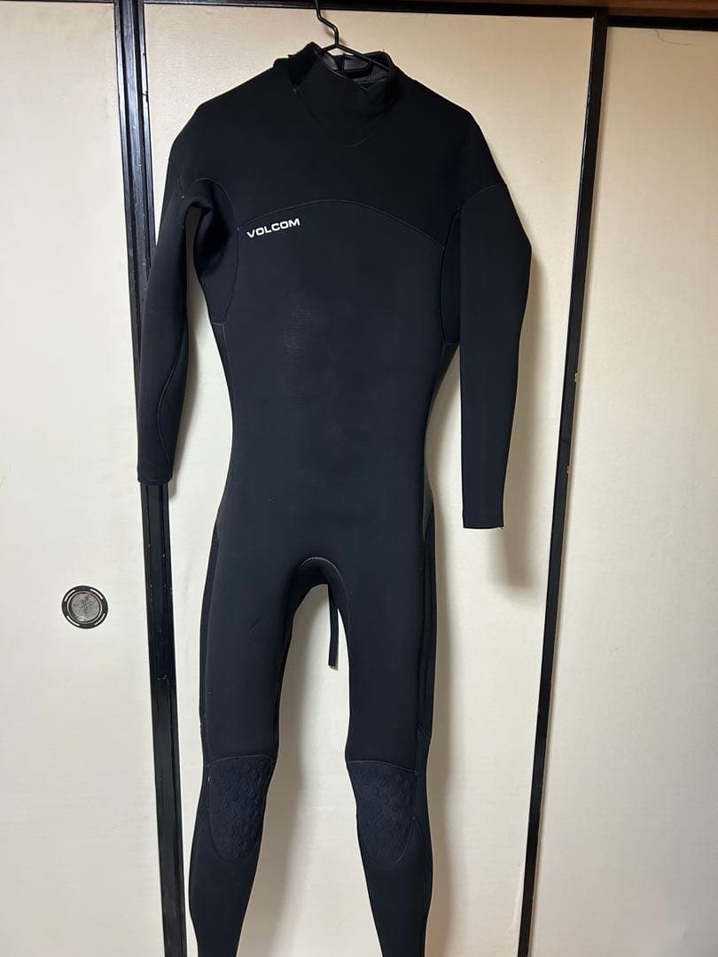 volcom 4/3mm ウェットスーツ　Mサイズ