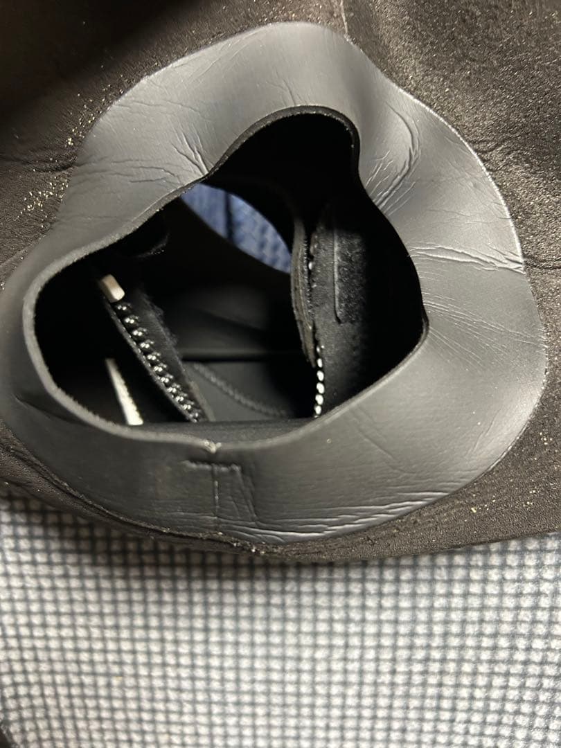 volcom 4/3mm ウェットスーツ　Mサイズ