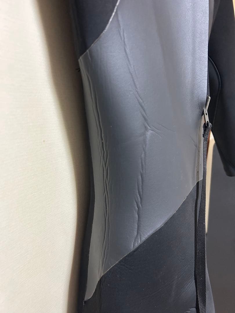 volcom 4/3mm ウェットスーツ　Mサイズ