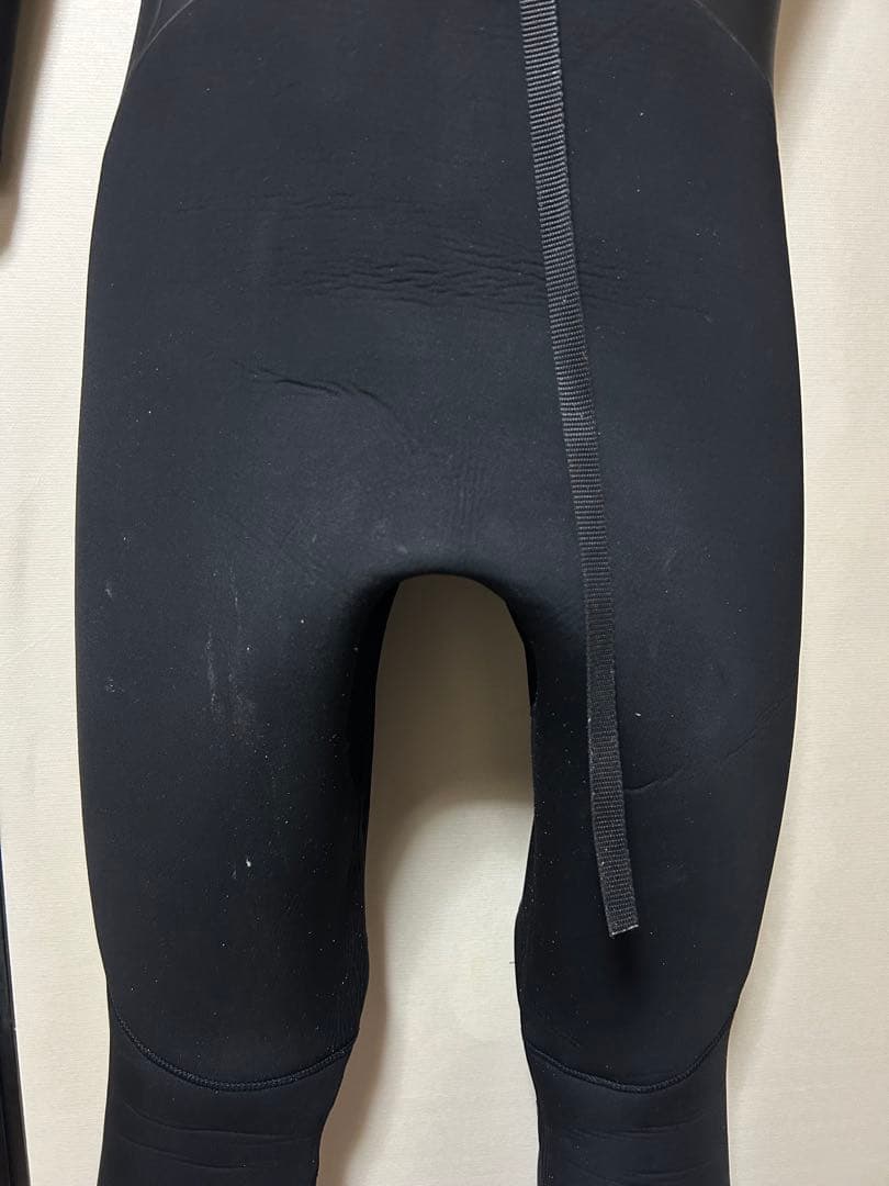 volcom 4/3mm ウェットスーツ　Mサイズ