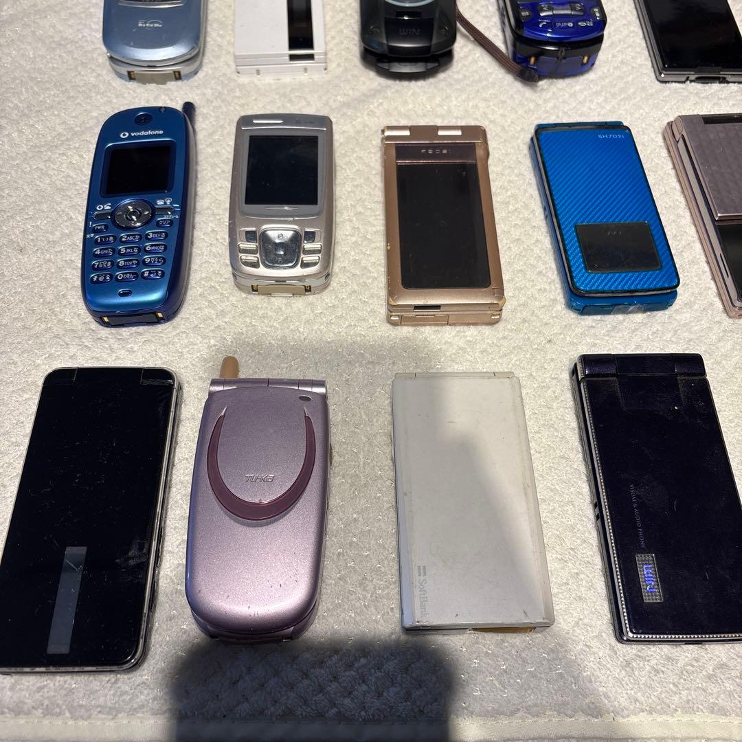 ガラケー　スマホ　レトロ携帯　本体まとめ売りセット スマホまとめ売り20台