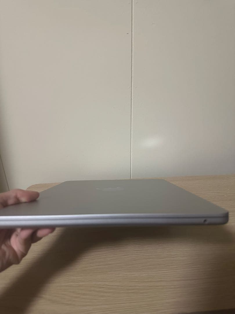 MacBook本体 Apple MacBook Air 13.6 M2 512GB