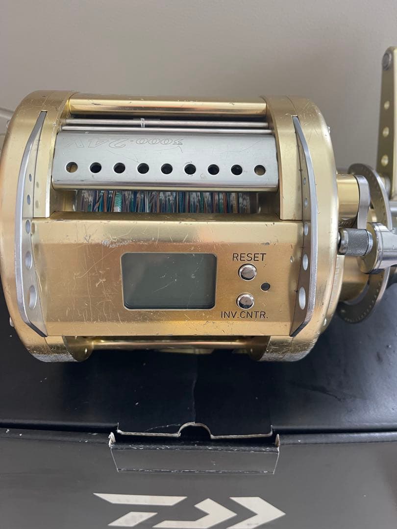 カ*ル様 Daiwa マリンパワー3000-24V ジャンク