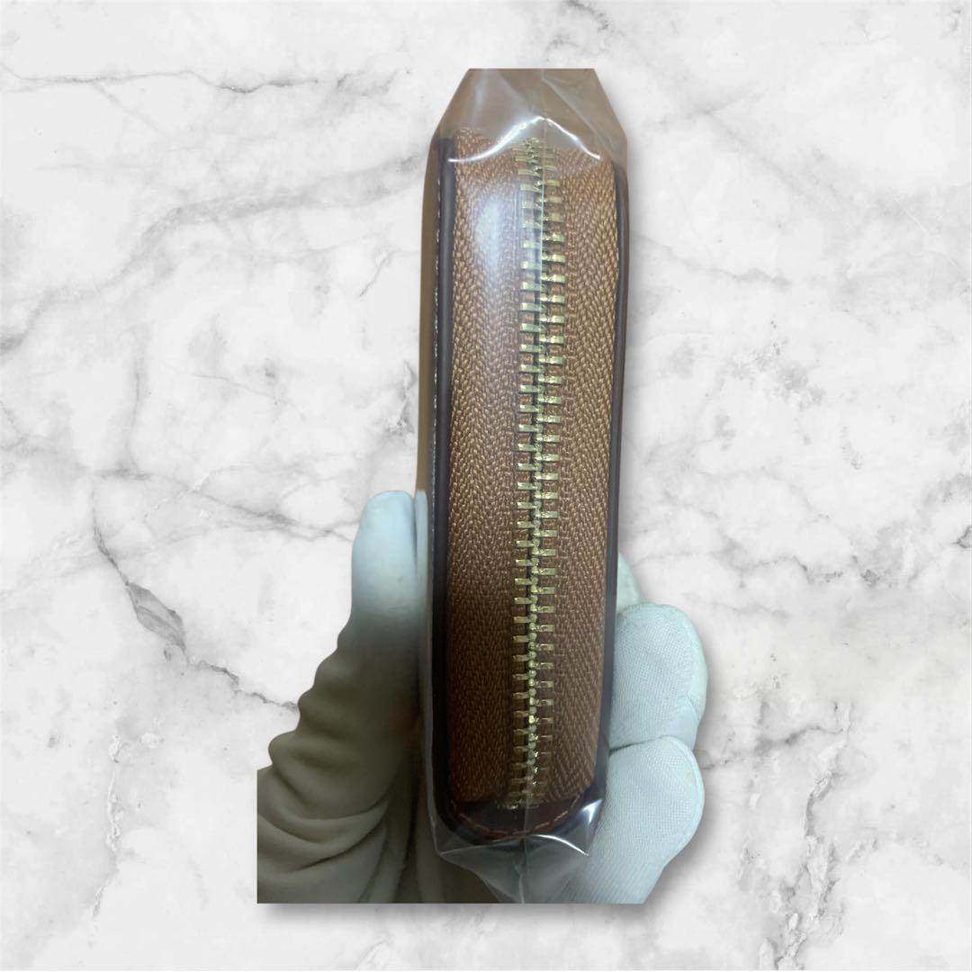 未開封COACH コーチ スヌーピー シグネチャー柄 ラウンドジップ 長財布