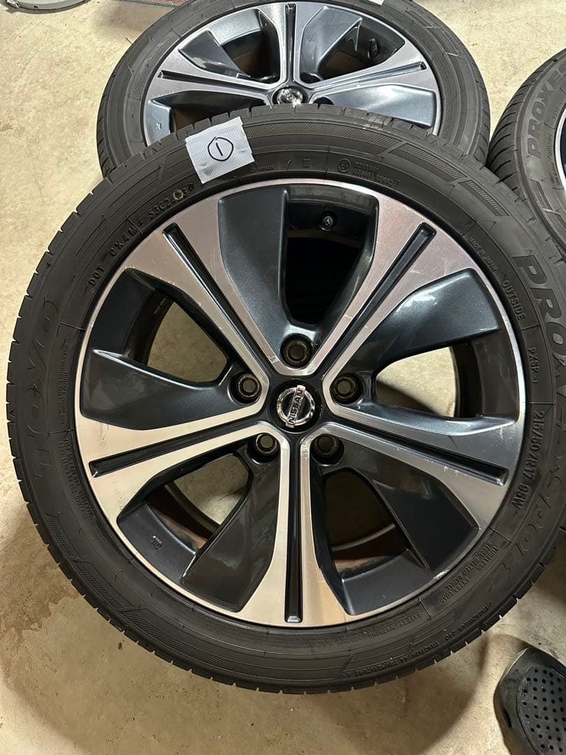 日産 17インチ ホイールセット タイヤ付き　１２日までの特価
