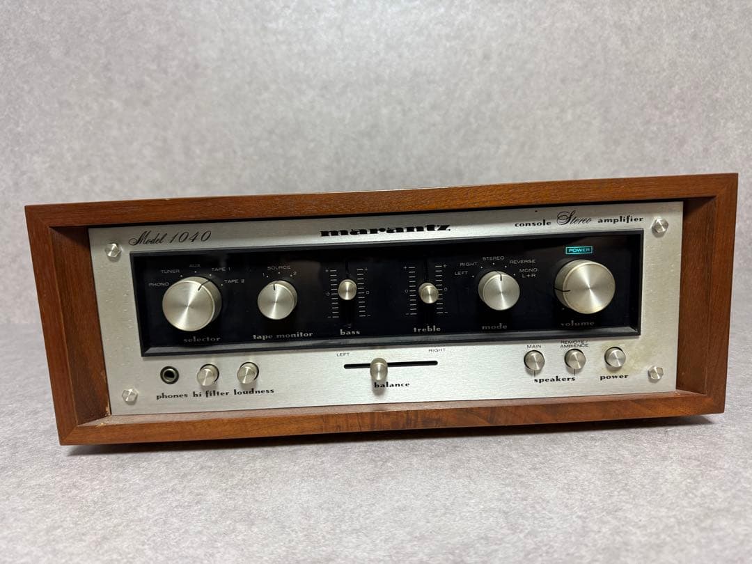 プリメインアンプ Marantz マランツ Model 1040 ウッドケース付