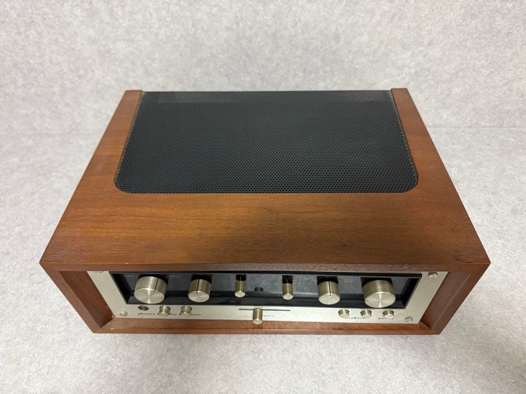 プリメインアンプ Marantz マランツ Model 1040 ウッドケース付