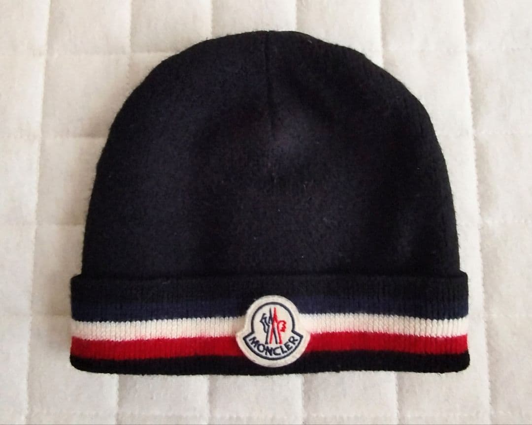 MONCLER ニット帽 ネイビー【美品】