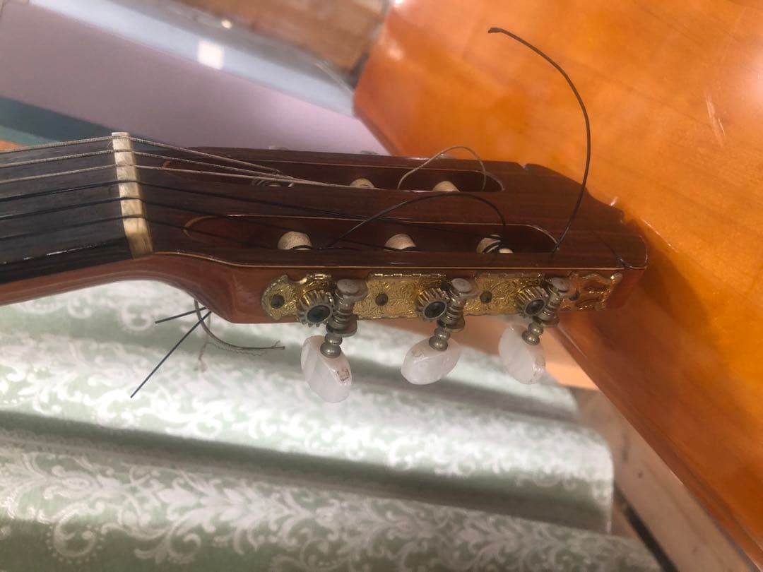 値下　 クラシックギターで有名なMATSUOKA RYOJIのガットギターM30