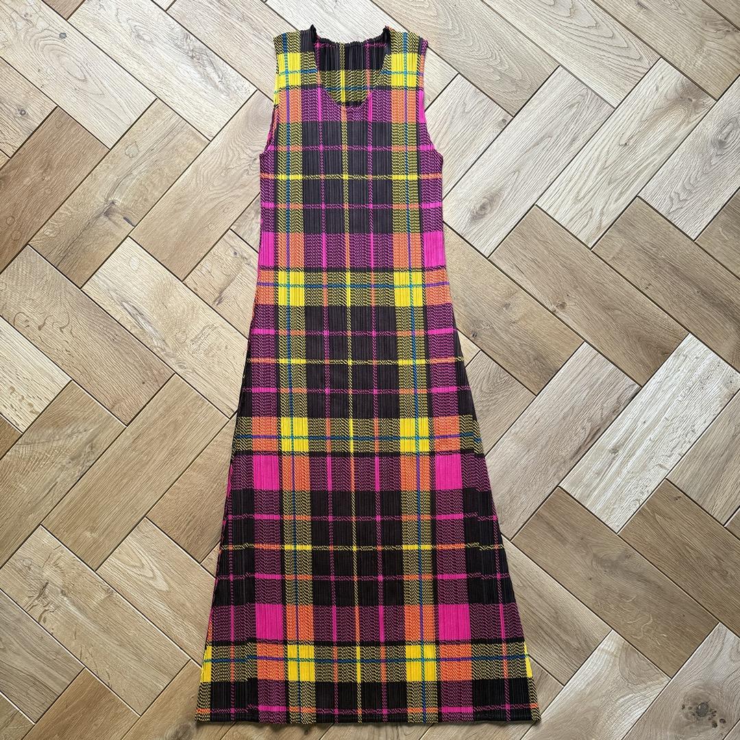 イッセイミヤケ【プリーツ プリーズ】ロングワンピース／チェック柄