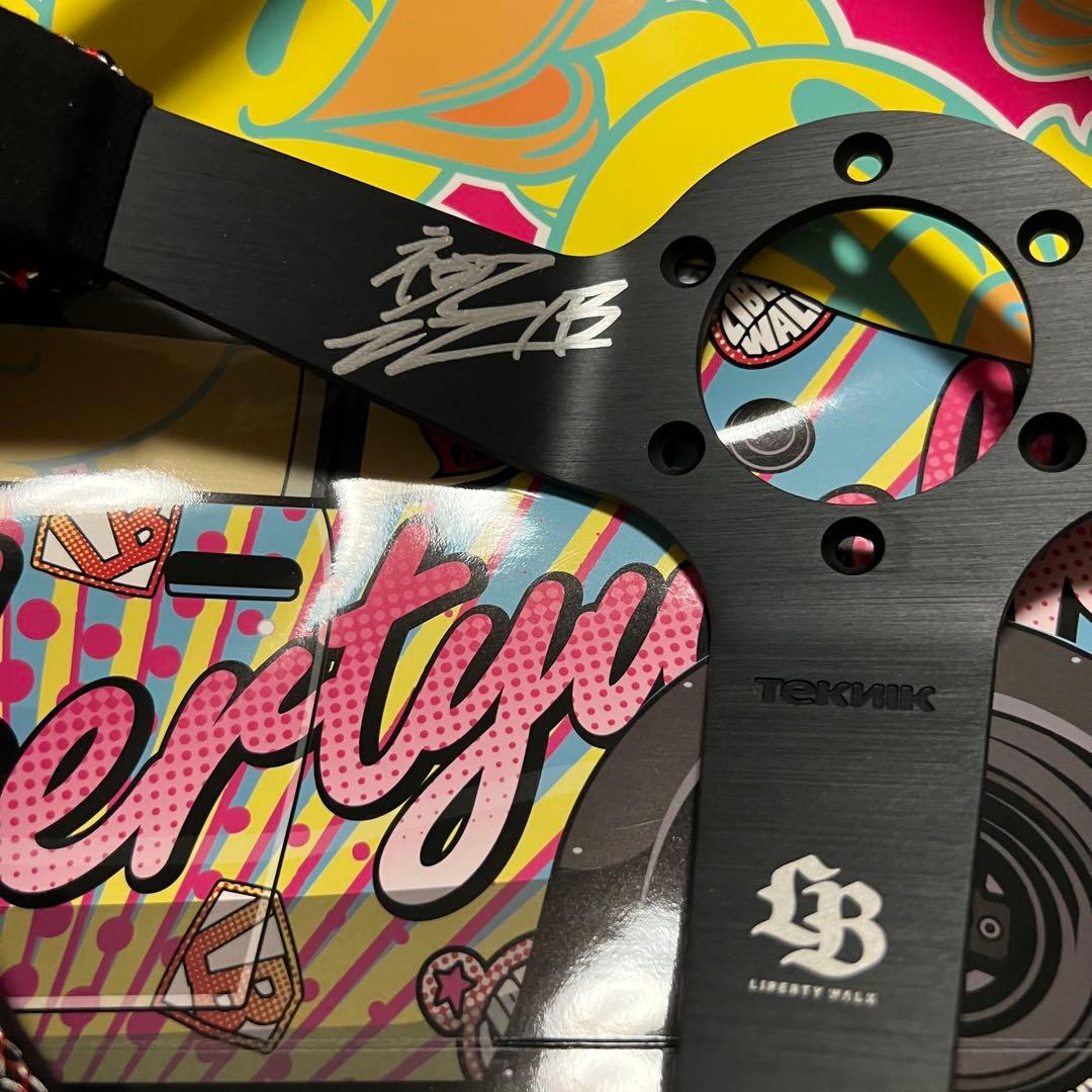 LIBERTY WALK ステアリングVer.3 加藤会長直筆サイン入り！