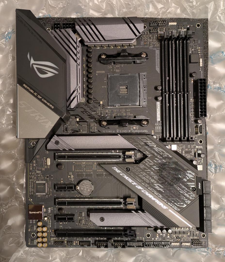 マザーボード Asus ROG STRIX X570 F-GAMING