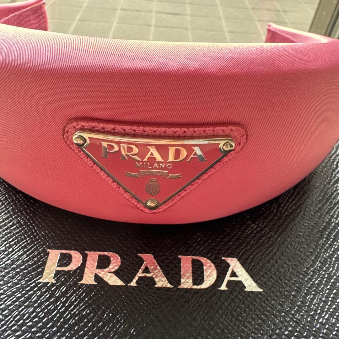 PRADA ピンク サテン ヘアバンド