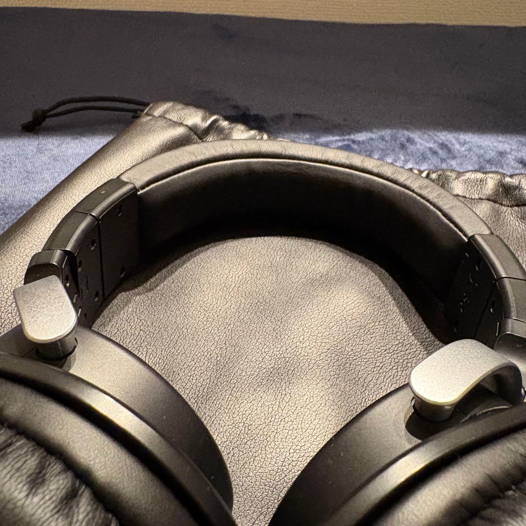 YAMAHAスタジオモニターヘッドホン　リファレンスモデルHPH-MT8