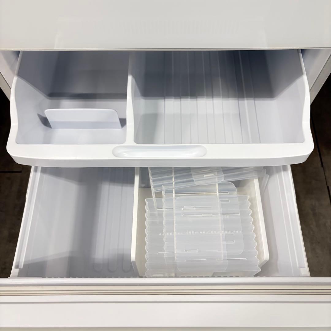 一都三県限定　配送設置無料　冷蔵庫　3ドア　SHARP 両開き　356L