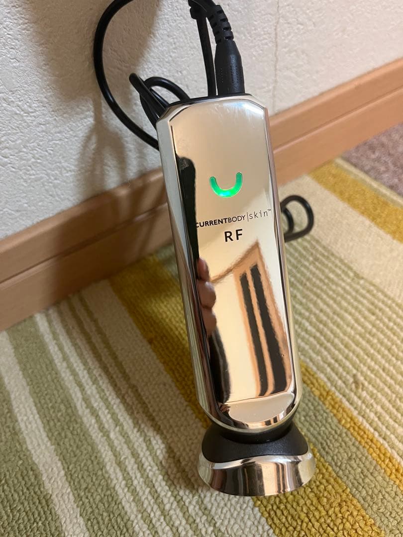 CURRENT BODY RFラジオ派美顔器