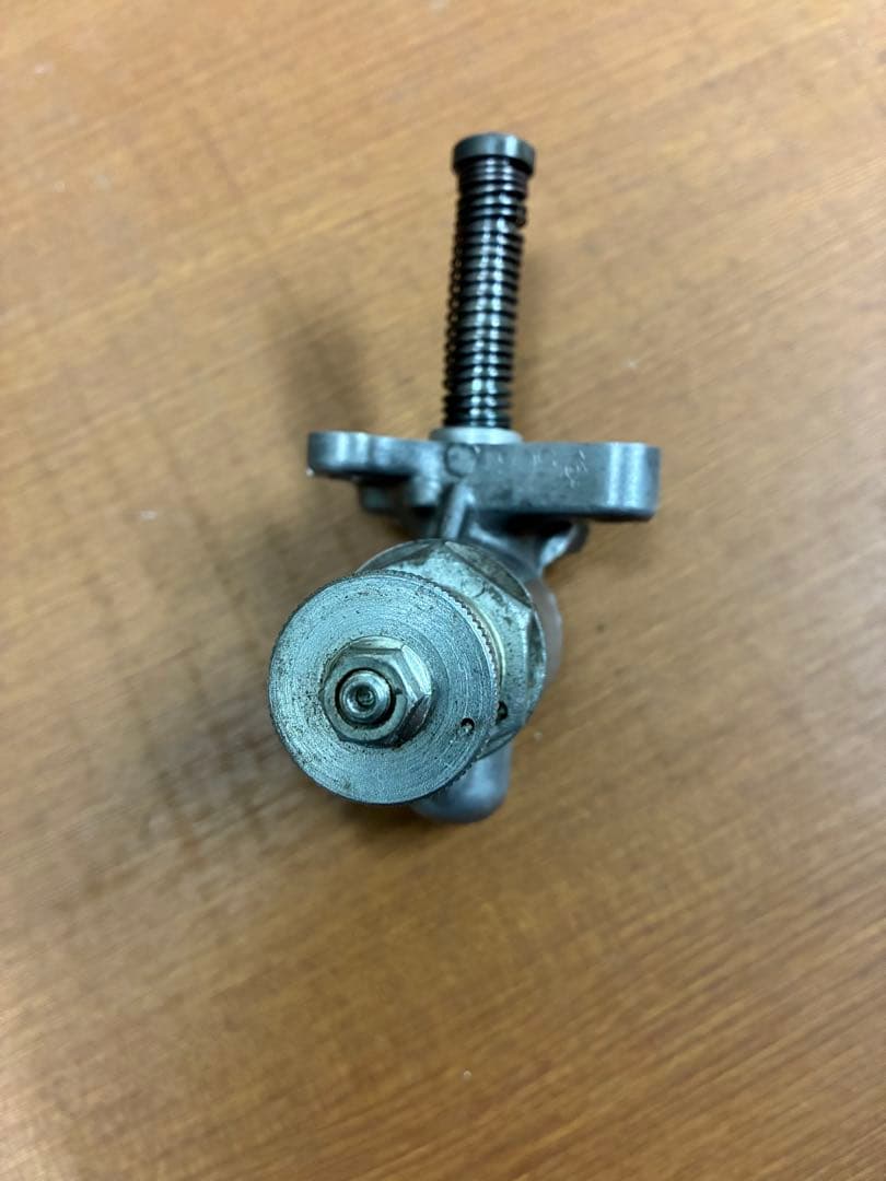 GS400 カムチェーンテンショナー　純正品　SUZUKI 廃盤　旧車バイク