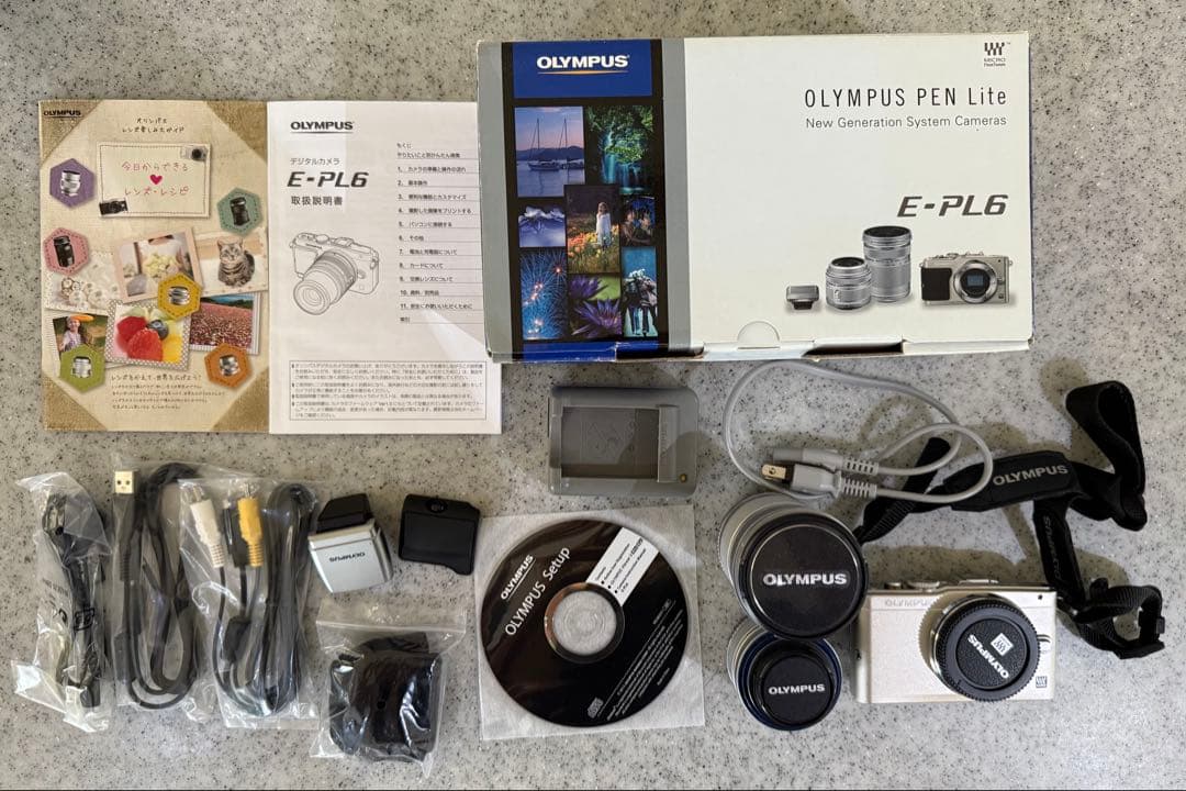 ジャンク品 OLYMPUS PEN Lite E-PL6 本体とレンズ2本