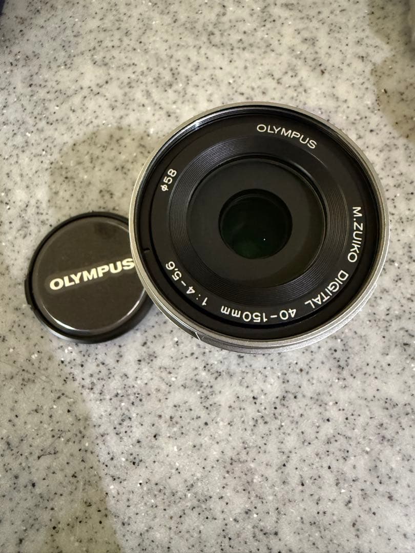 ジャンク品 OLYMPUS PEN Lite E-PL6 本体とレンズ2本