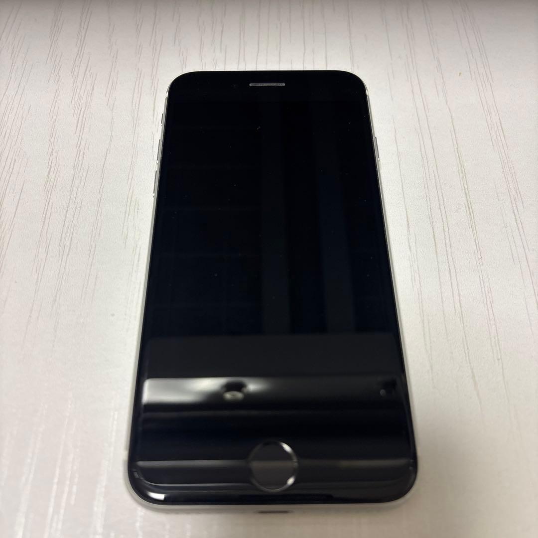 Apple iPhone SE第二世代 ケース2個おまけ付き