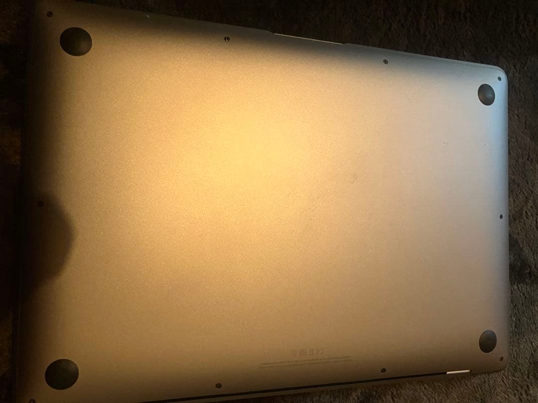 MacBook Air 13インチ （Intel Core i5）