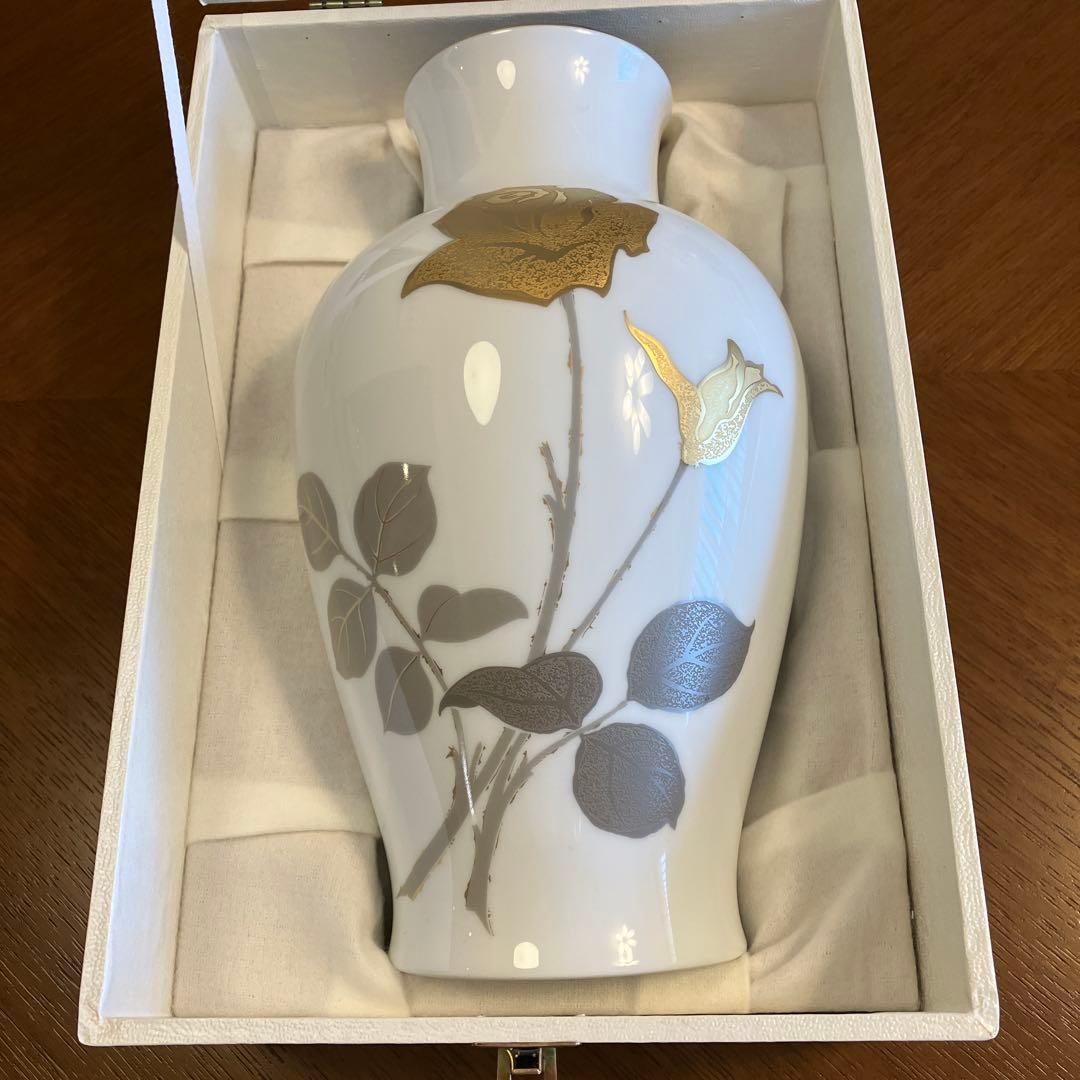 新品未使用　大倉陶園　金蝕バラ　28cm花器