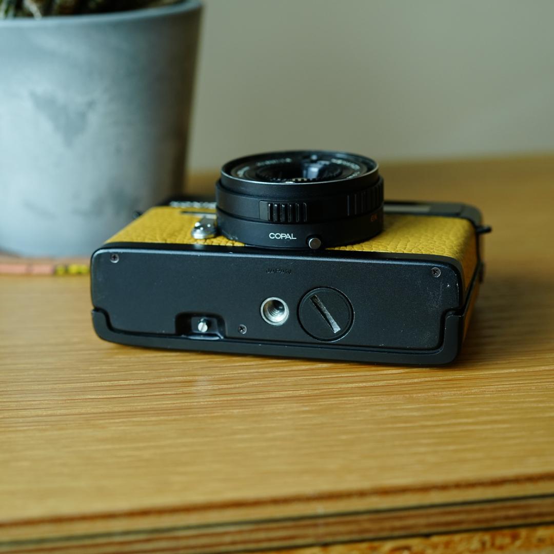 Konica C35 flash matic ブラック×イエロー【整備済完動品】