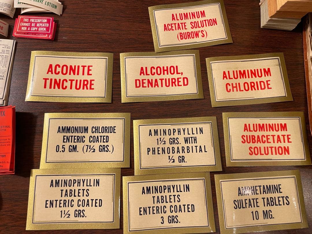 海外　ファーマシーラベル　75種各一枚計75枚　➕薬袋一枚　✖️3ラベル