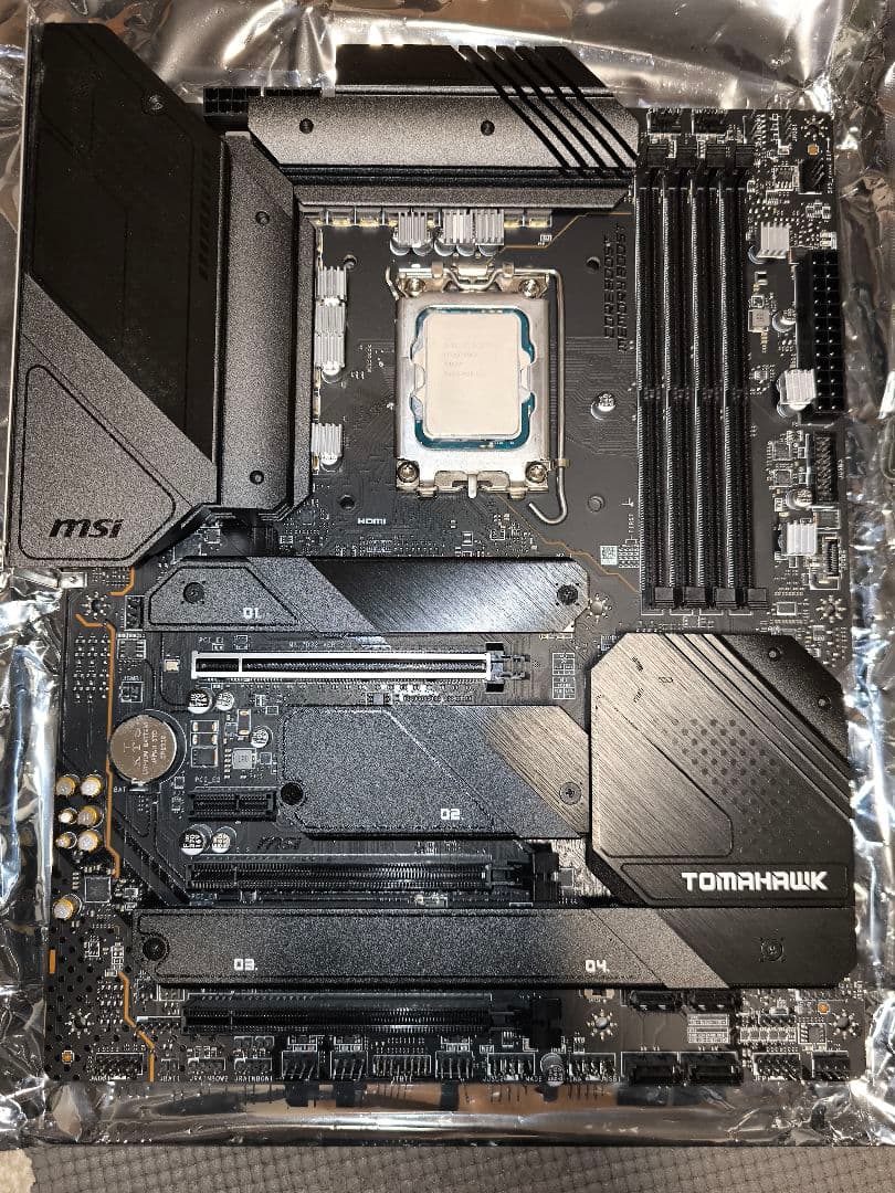 CPU MSI Z690 TOMAHAWK DDR5 Itel i7 12700kf