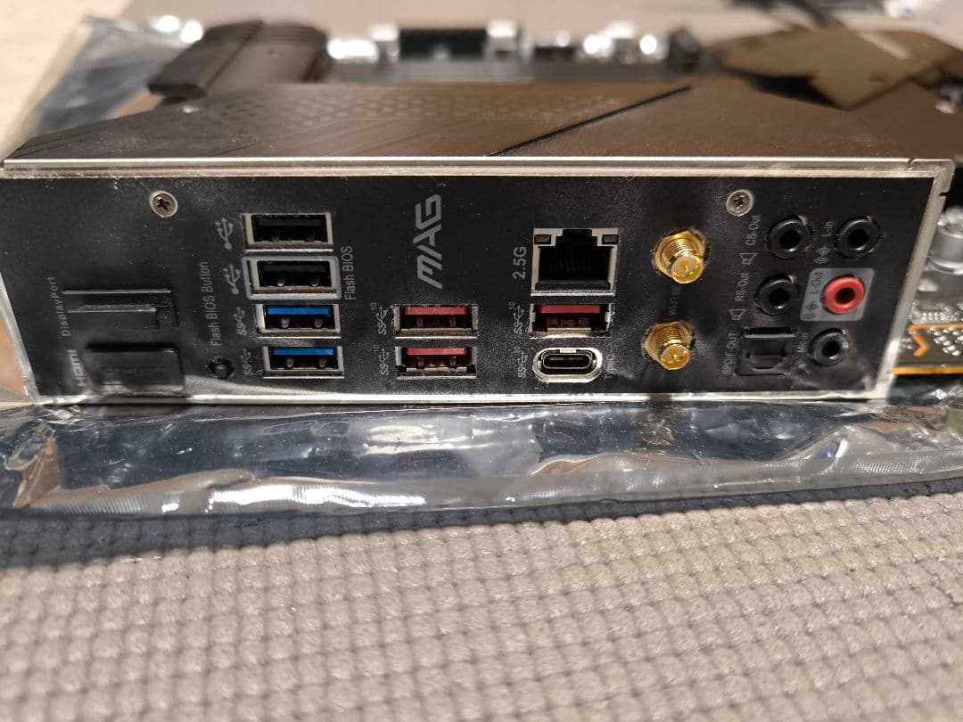 CPU MSI Z690 TOMAHAWK DDR5 Itel i7 12700kf