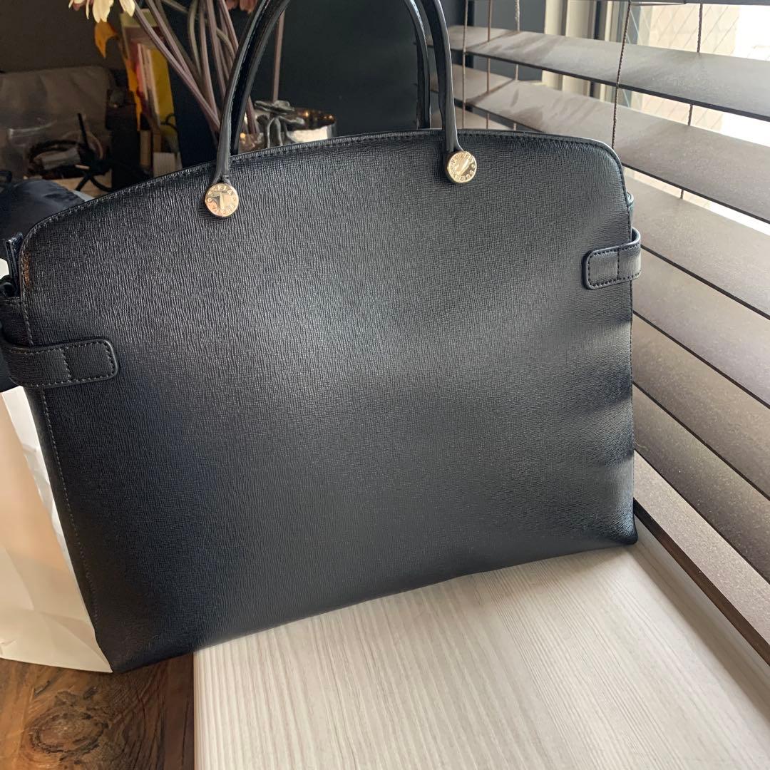 フルラ　ビジネスバッグ