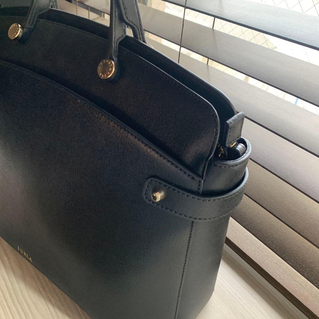 フルラ　ビジネスバッグ