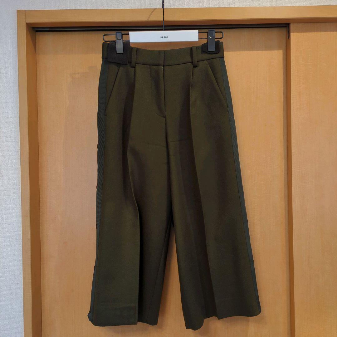 【ハンガー付き】sacai カーキ サイドボタンスリット入り ワイドパンツ