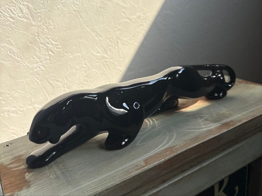 1月10日迄限定価格 ブラックパンサー　置き物