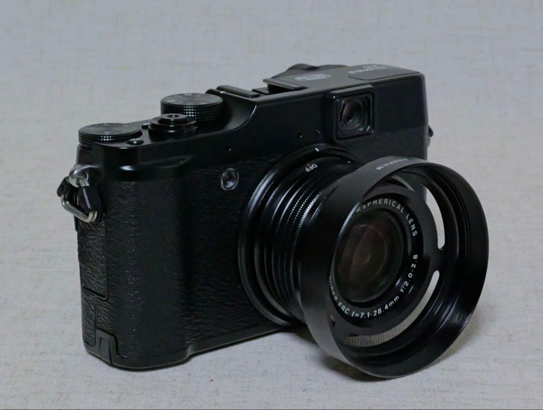 富士フイルム（FUJIFILM） X10 FX-X10 コンデジ カメラ