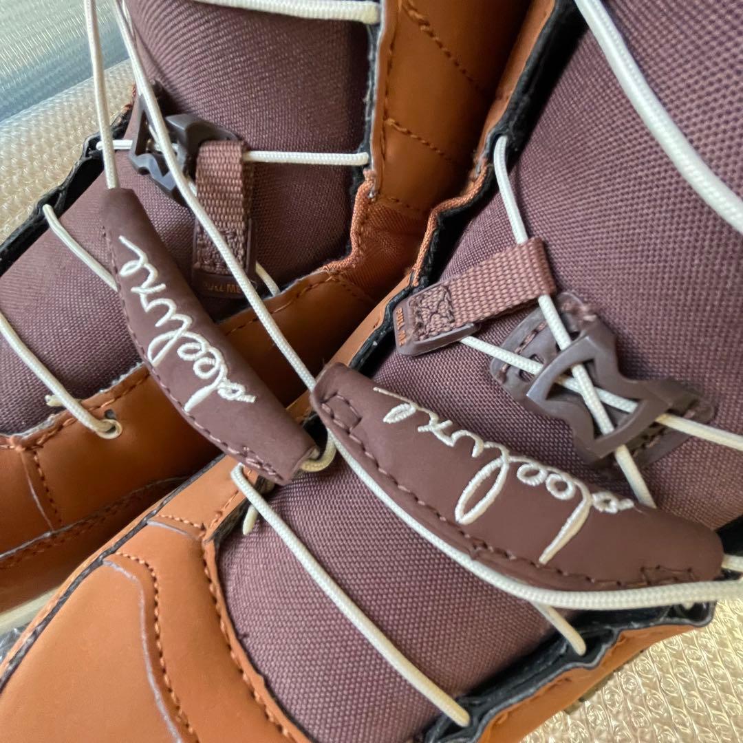 美品　DEELUXE ディーラックス レディース　スノーボードブーツ 24cm