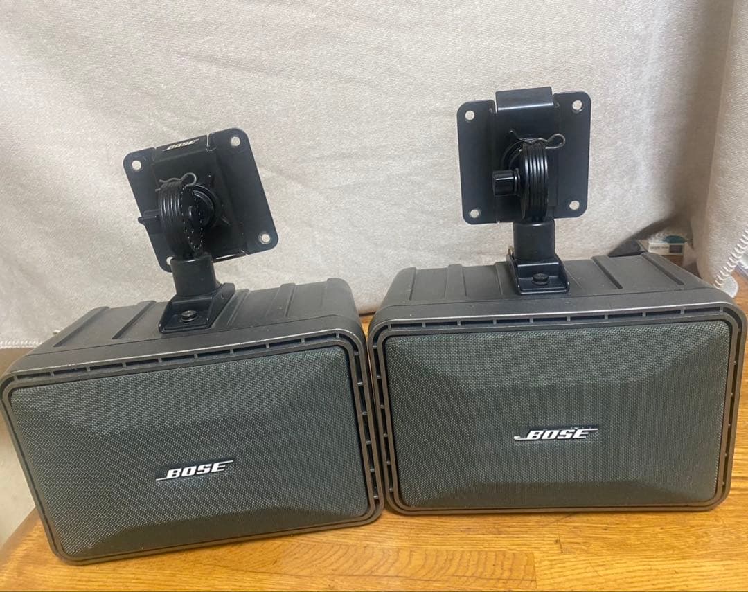BOSE スピーカー 101VM ペア　ボーズ　天井ブラケット付き