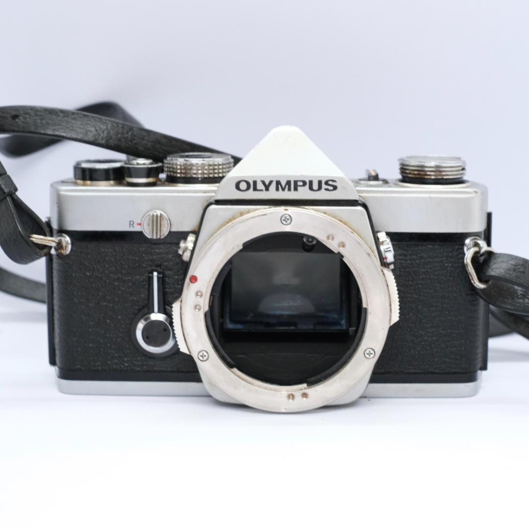 【美品】OLYMPUS OM-1 レンズ2本 木製グリップ付　フイルムカメラ