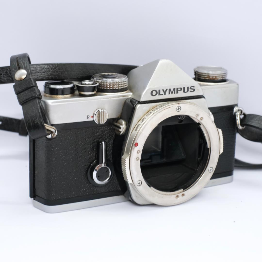 【美品】OLYMPUS OM-1 レンズ2本 木製グリップ付　フイルムカメラ