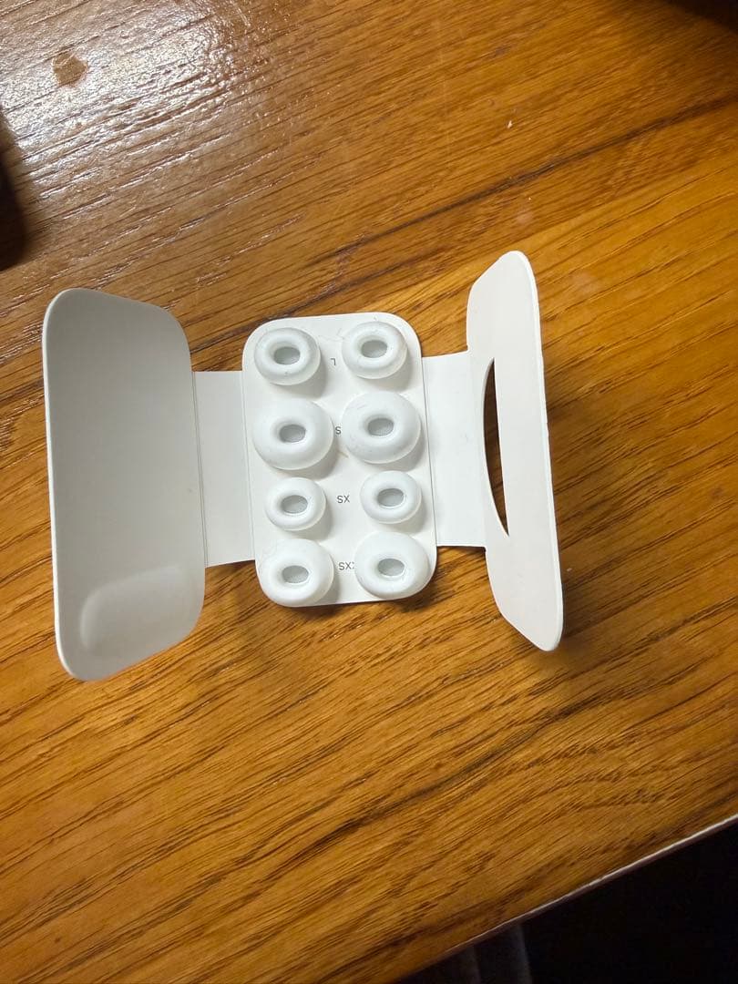 airpods pro3 elago ケース付き