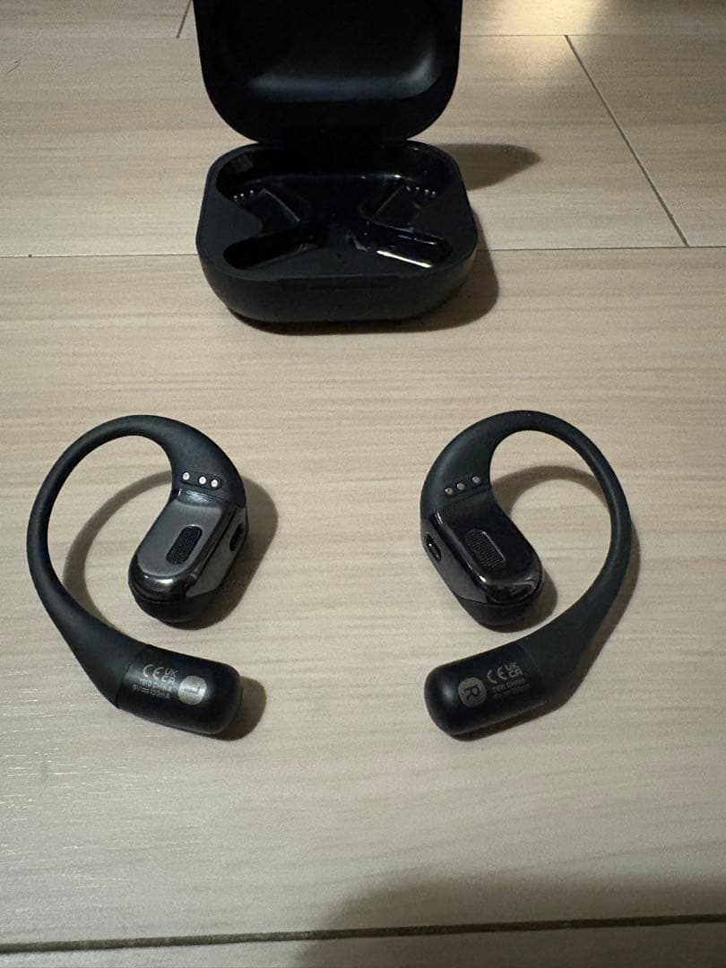 Shokz OpenFit（初代） オープンイヤー ワイヤレスイヤホン ブラック