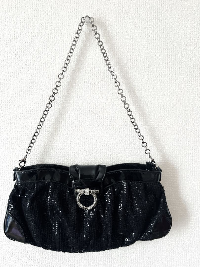 【美品】サルヴァトーレフェラガモ パーティーバッグ スパンコール